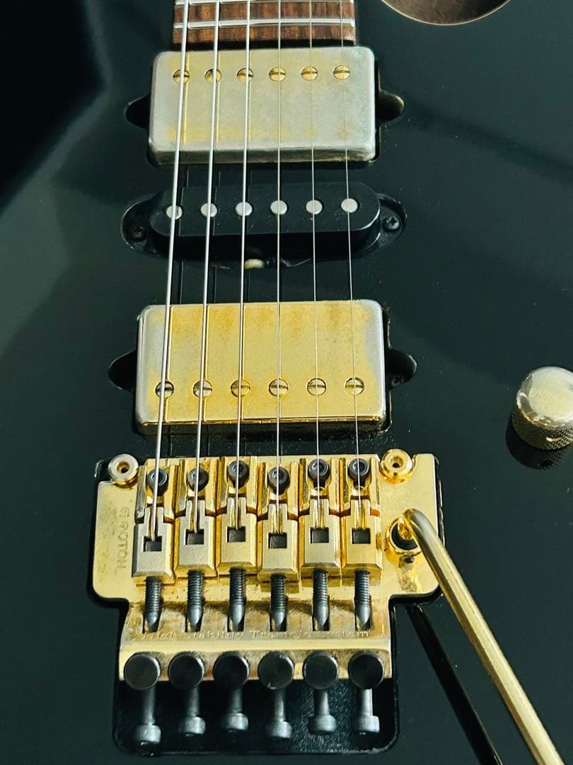 Suhr Modern Set Neck 2015年製 24F Floyd