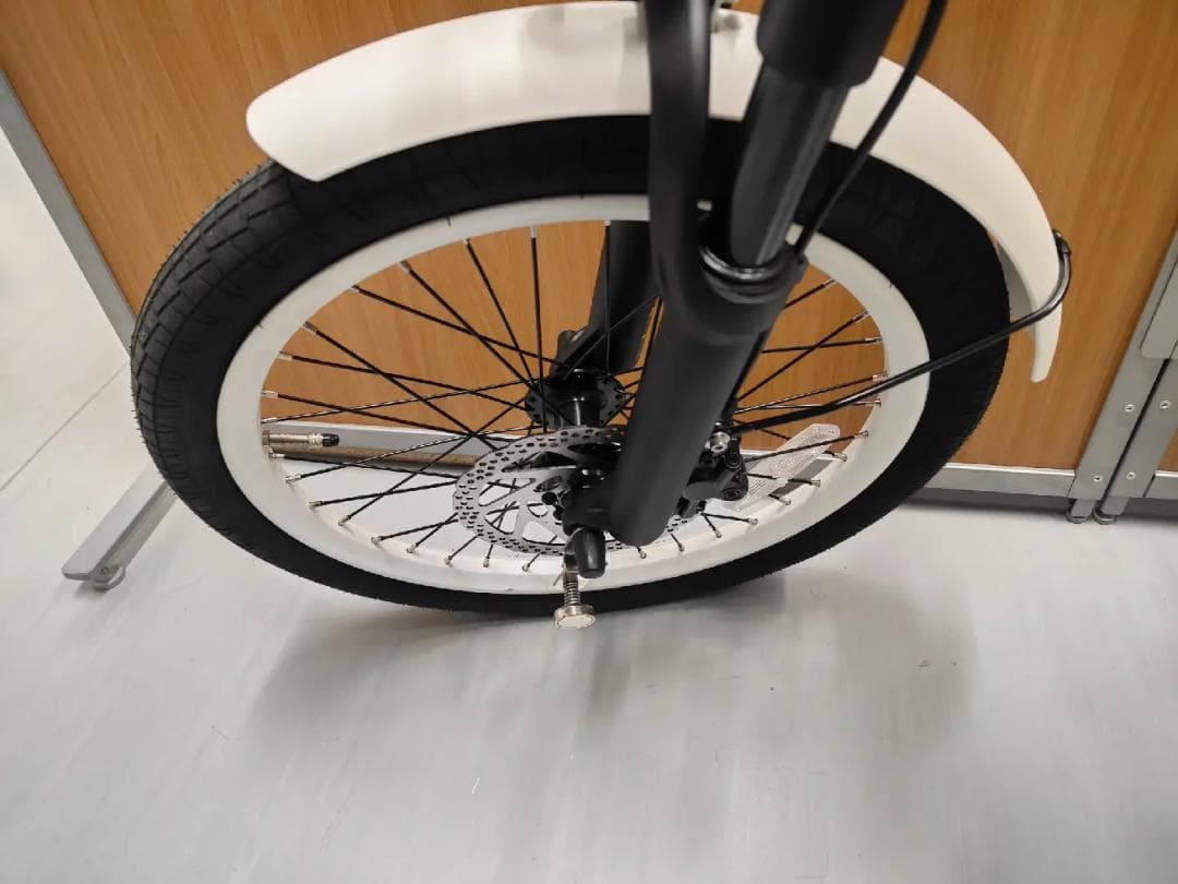 【Clarissa】電動アシスト自転車ERWAYA02 ホワイト&グリーン