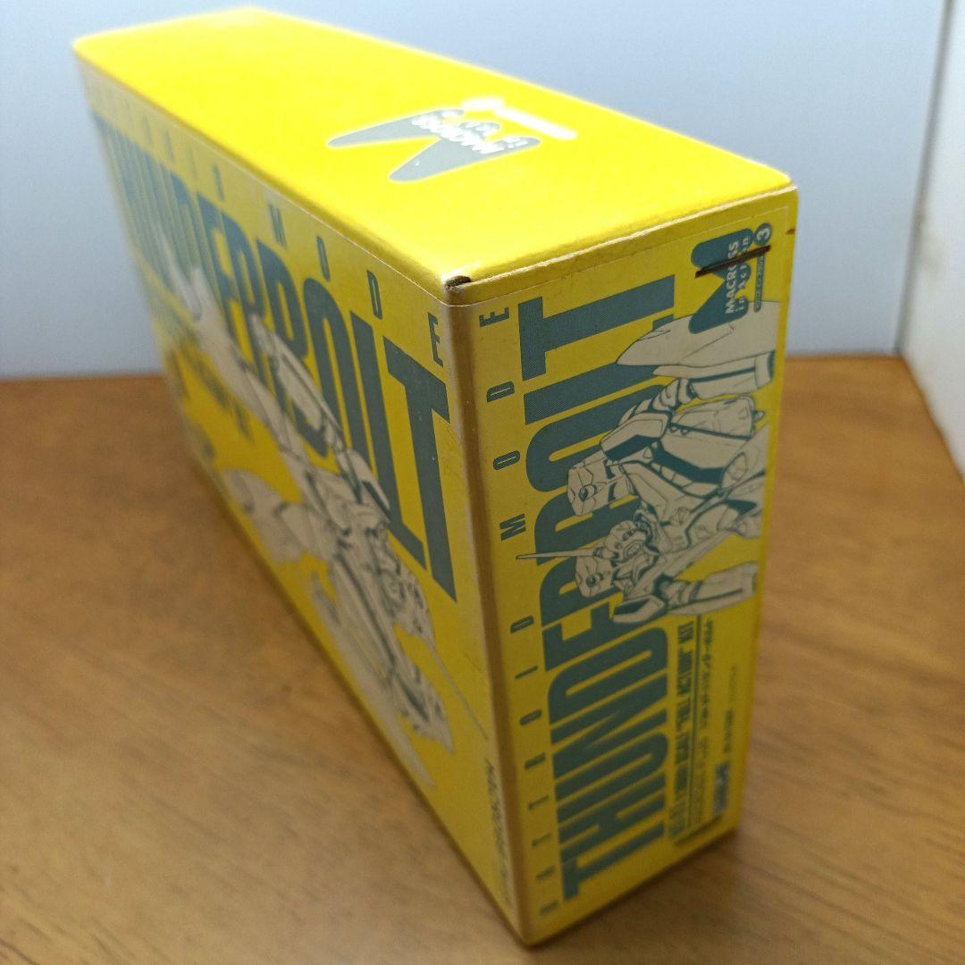 【新品未開封・要組立】 マクロスプラス 1/100 VF-11 サンダーボルト