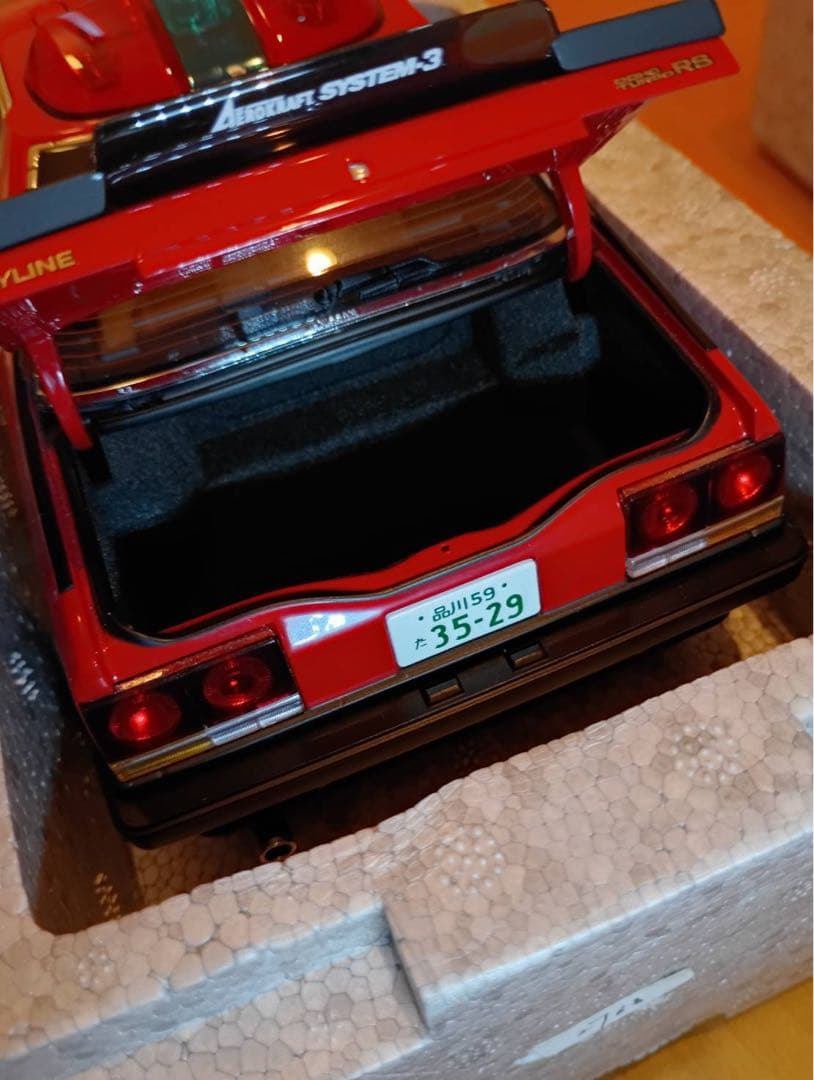 AUTOart 1/18 西部警察日産スカイラインマシーンRS-1(DR30)