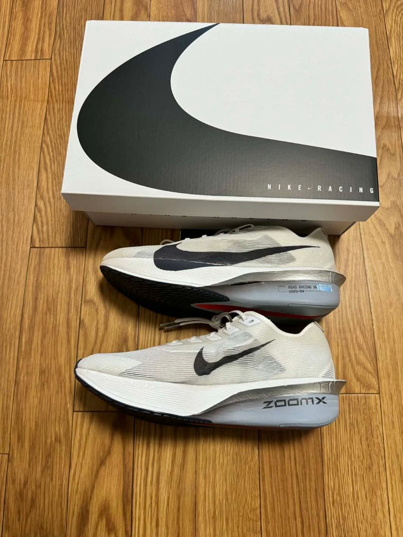 新品未使用Nike ヴェイパーフライ4￼ 27,5