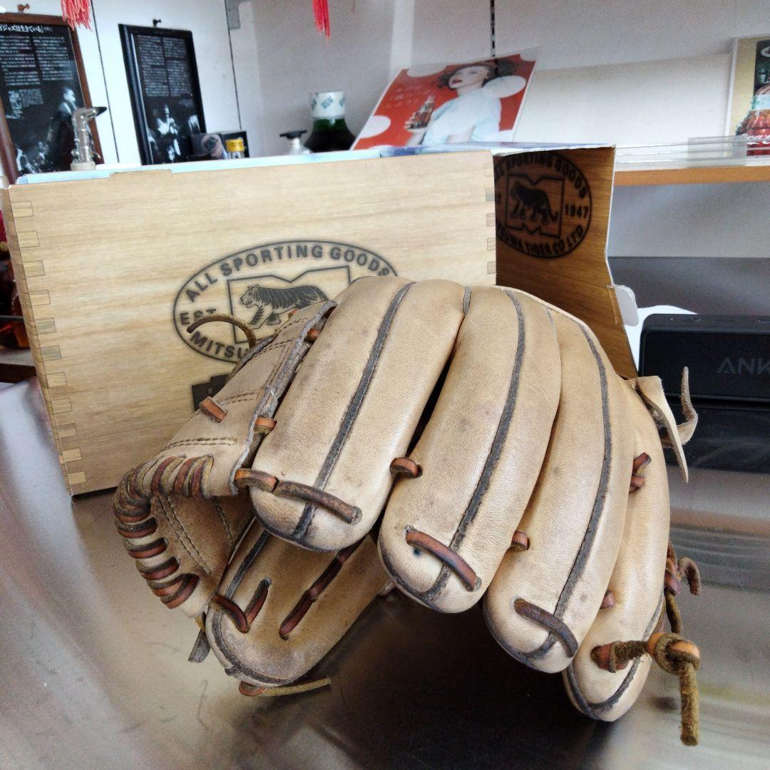 Toshi ミツワタイガー　内野手用グローブ軟式Mitsuwa Tiger