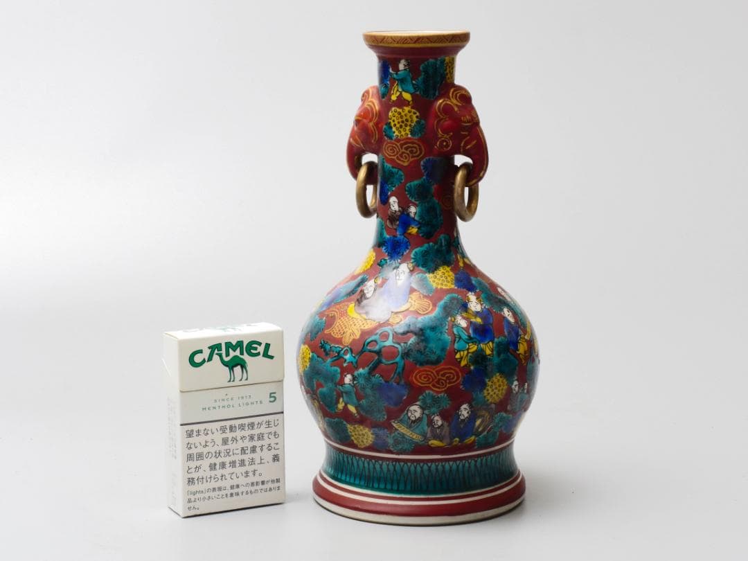 青木木米作 九谷焼 色絵金彩松賢人図 象双耳遊環花瓶 高さ23.5cm