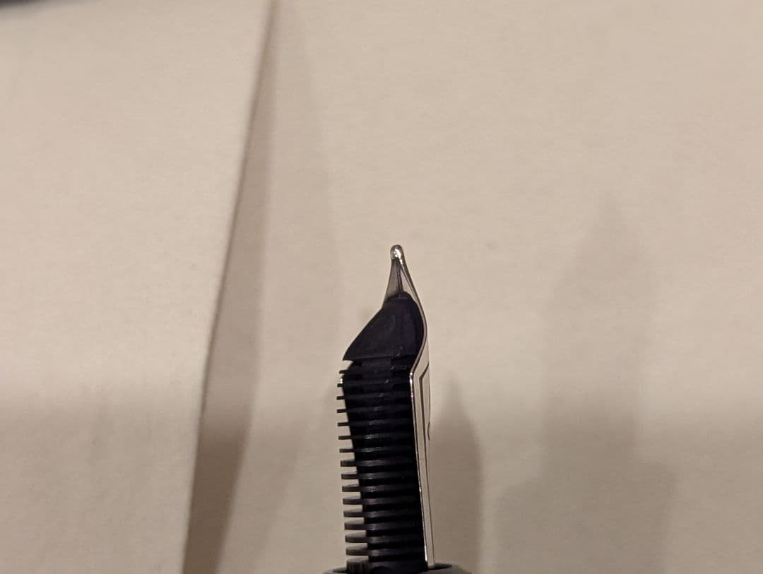 ペリカン　M605 トータスシェル・ブラック
