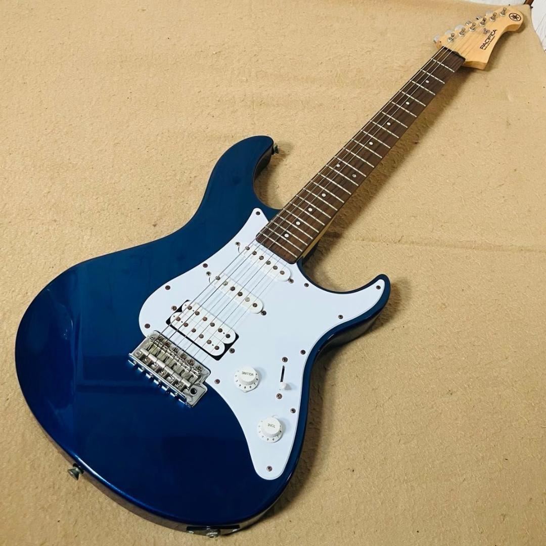 YAMAHA PAC012 ヤマハ エレキギター ソフトケース付 パシフィカ