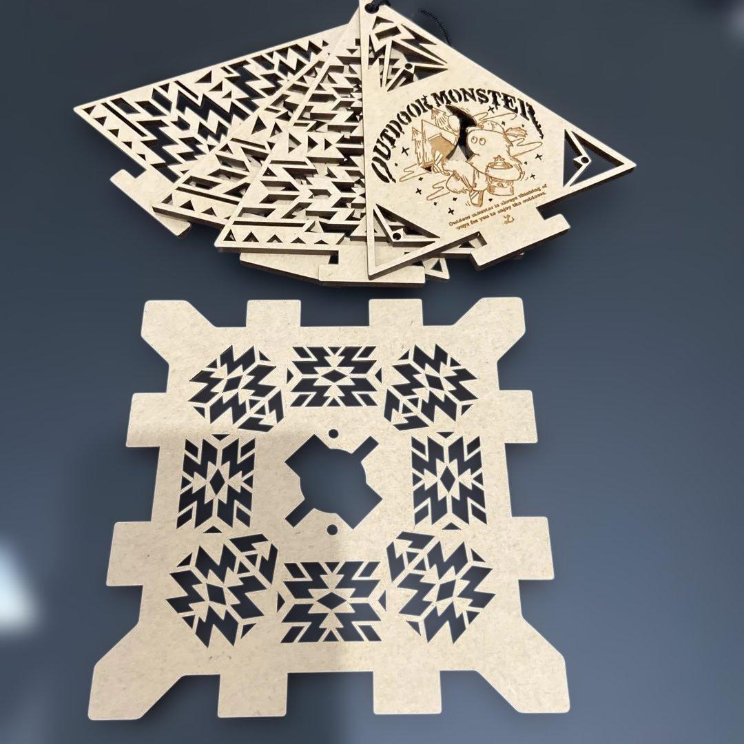 アウトドアモンスター　outdoormonster　ピラミッド型ランタンシェード