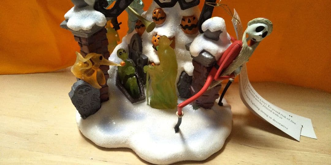 ホーンテッドマンション ナイトメアビフォアクリスマス ライトアップフィギュア