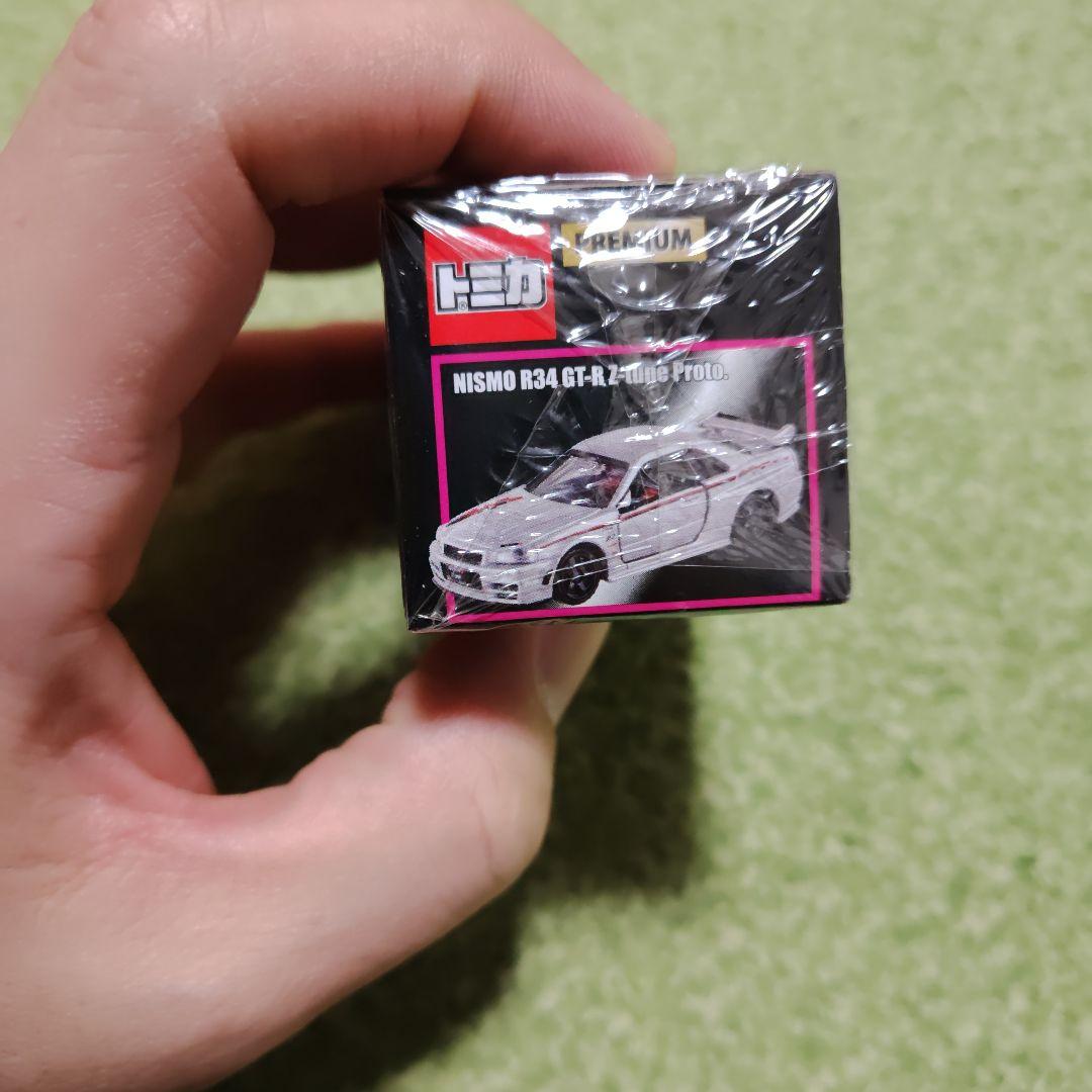 トミカ NISMO GTR ZTUNE 16年オートサロン限定初期版　新品