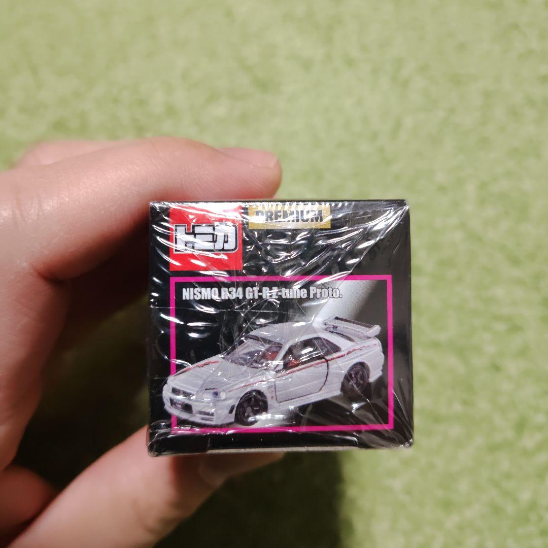 トミカ NISMO GTR ZTUNE 16年オートサロン限定初期版　新品