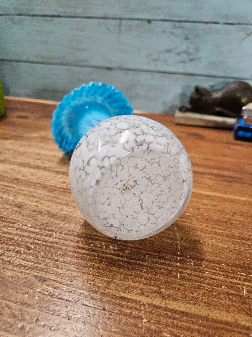 フランスアンティーク オパリンガラス クリシー フリル 花瓶 フラワーベース