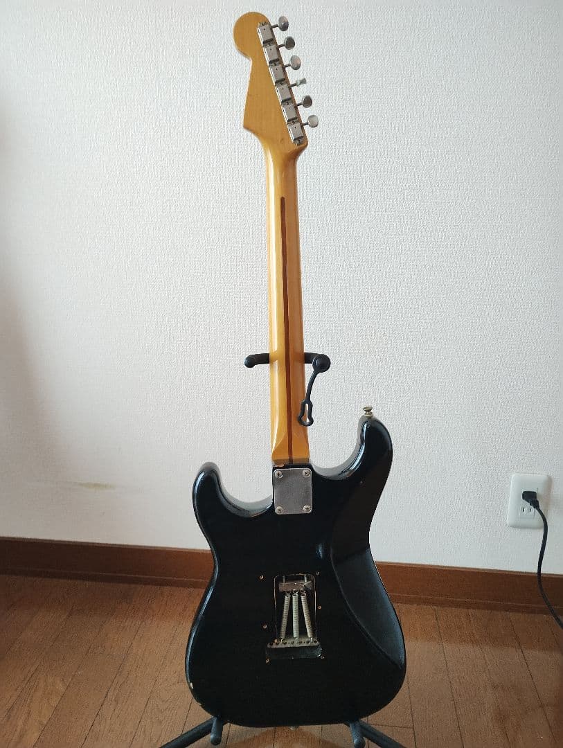 コンポストラト　ストラトキャスタータイプ　手巻きピックアップ　USED