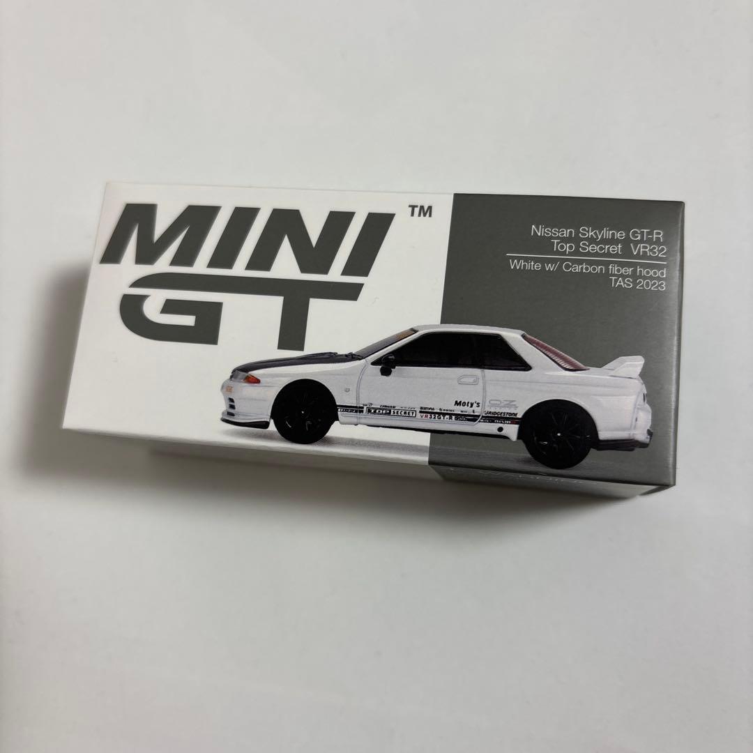 MINI GT NISSANスカイラインGT-R トップシークレットVR32