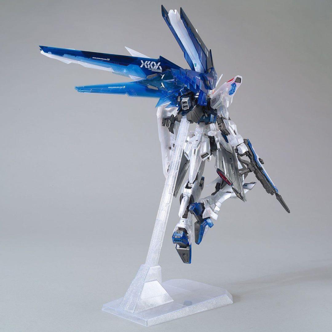 MG ガンダムベース限定 フリーダムガンダム Ver.2.0 [クリアカラー]