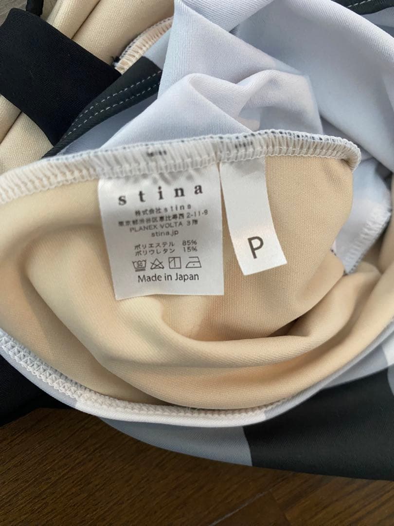 stina レオタード　Pサイズ