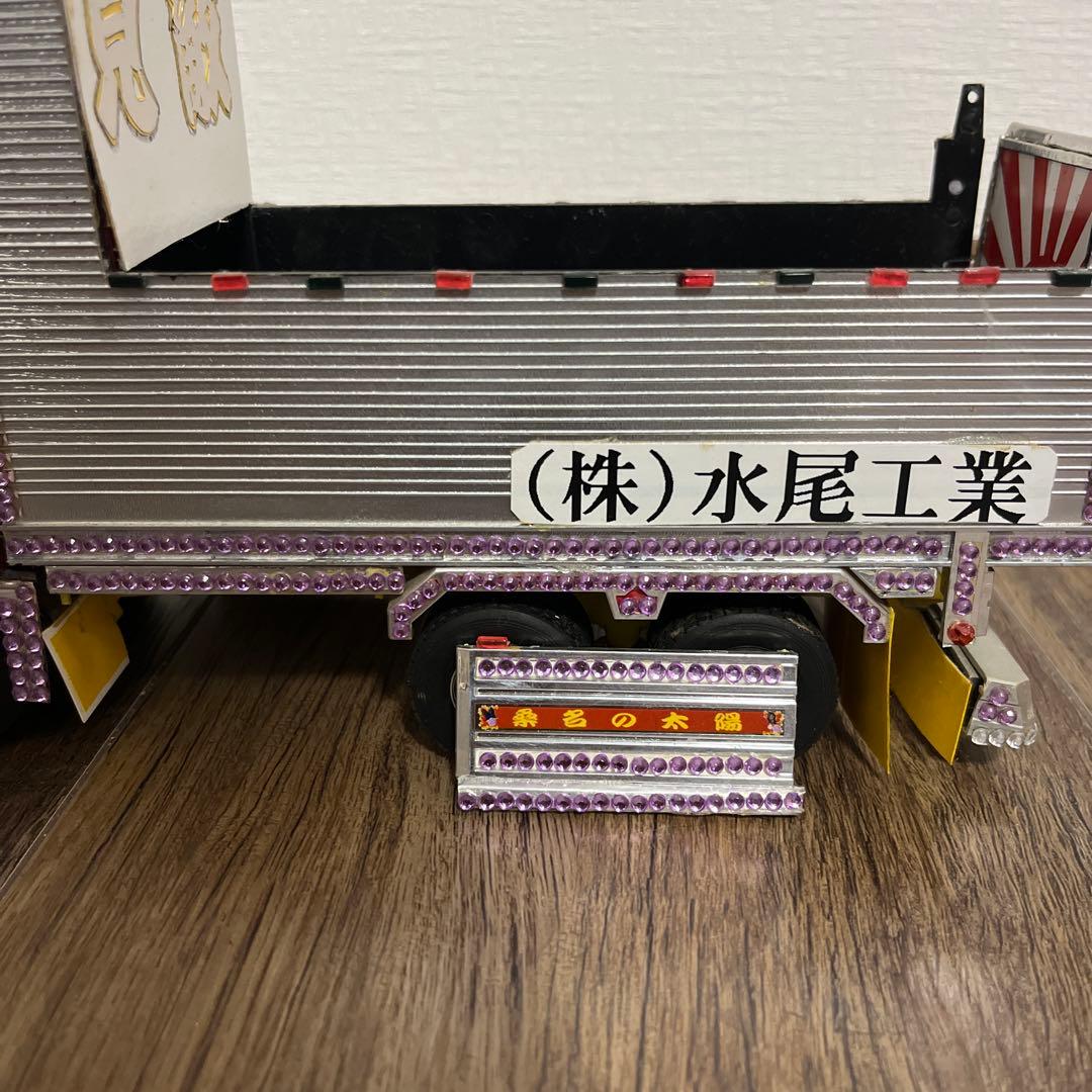 デコトラ