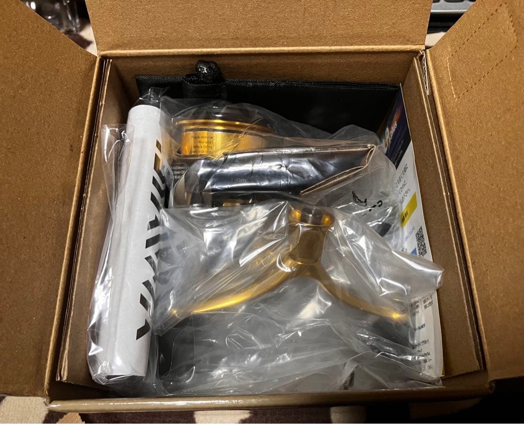 新品、未使用 ダイワ 23レガリス LT2500S-DH DAIWA