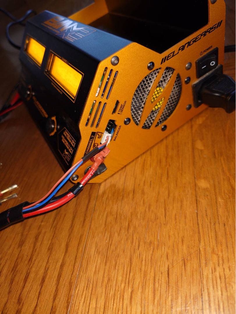 ELAN X2 充電器