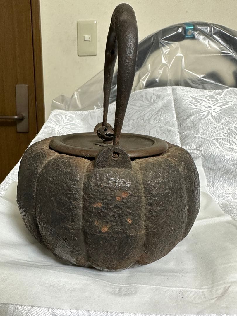 鉄瓶　龍文堂