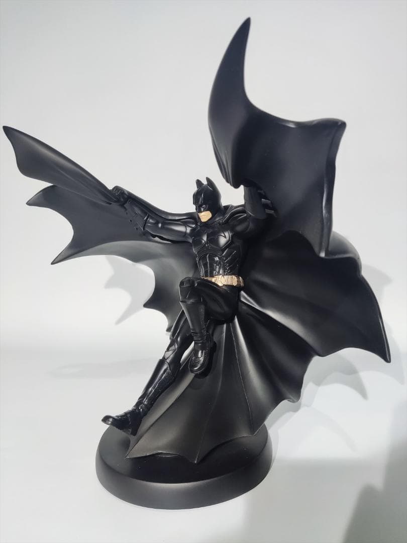 【※全世界4000体限定】DCダイレクト バットマンビギンズ フライトスタチュー