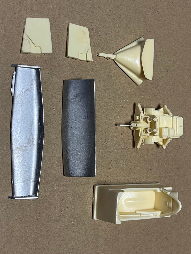 希少フェラーリ312T4 ,ジル・ビルニューヴ,1/24レジンキット