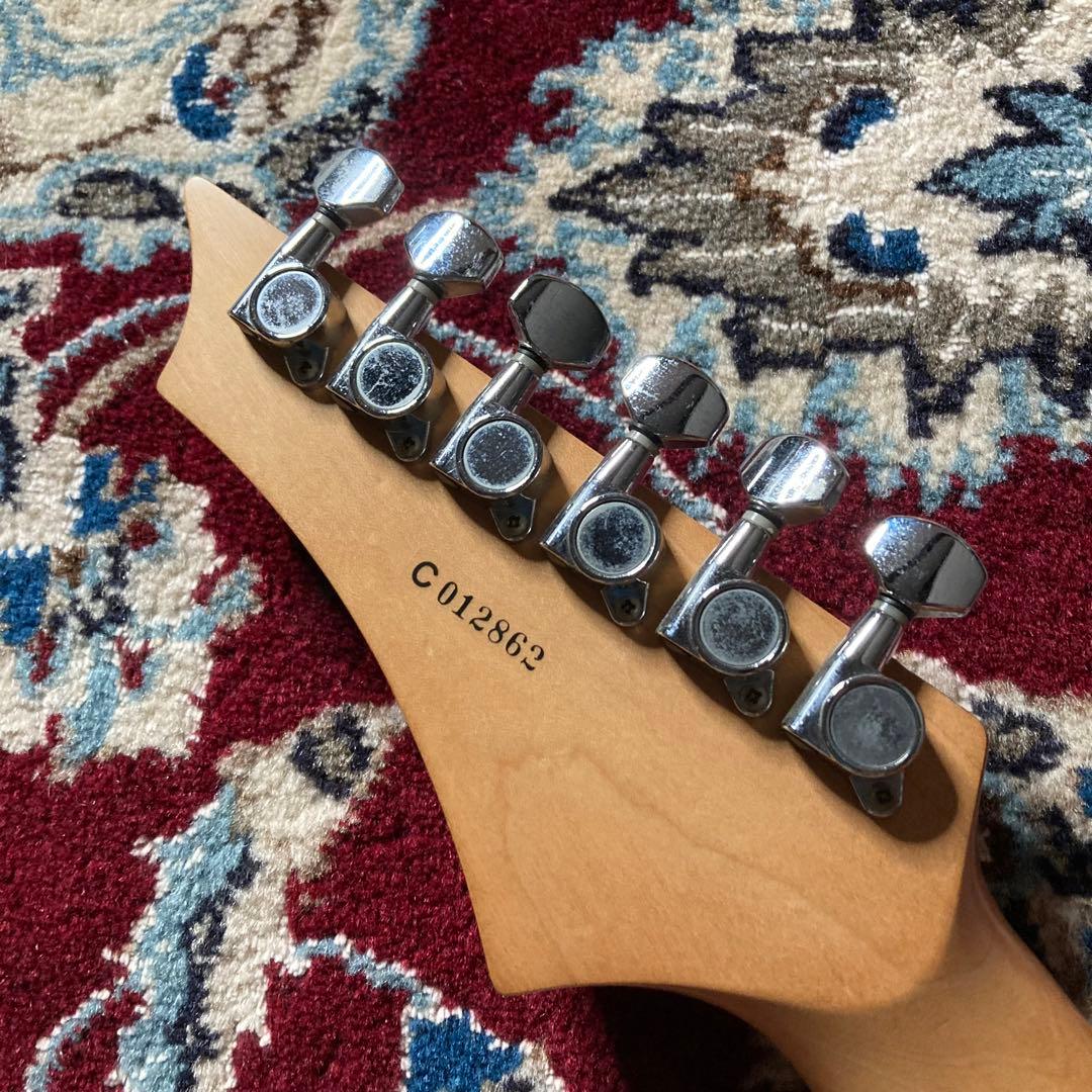 激レア　Charvel CDS-045 / Pearl Medium Red