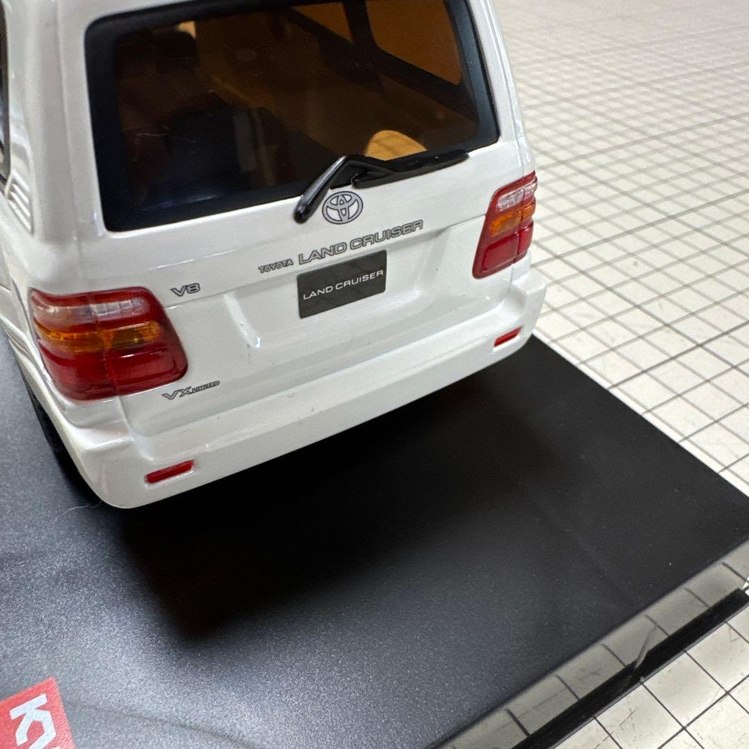 京商KYOSHO　オートスケールコレクション　ランドクルーザー100 パールWH