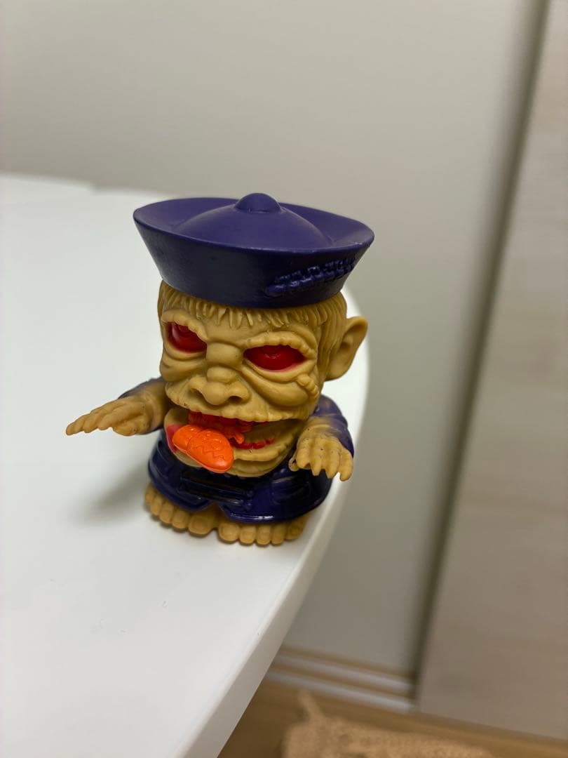 マッド博士 恐怖の実験室 悪魔の子ゾンビーズ ピョンピー(蝶々フィギュア付き)