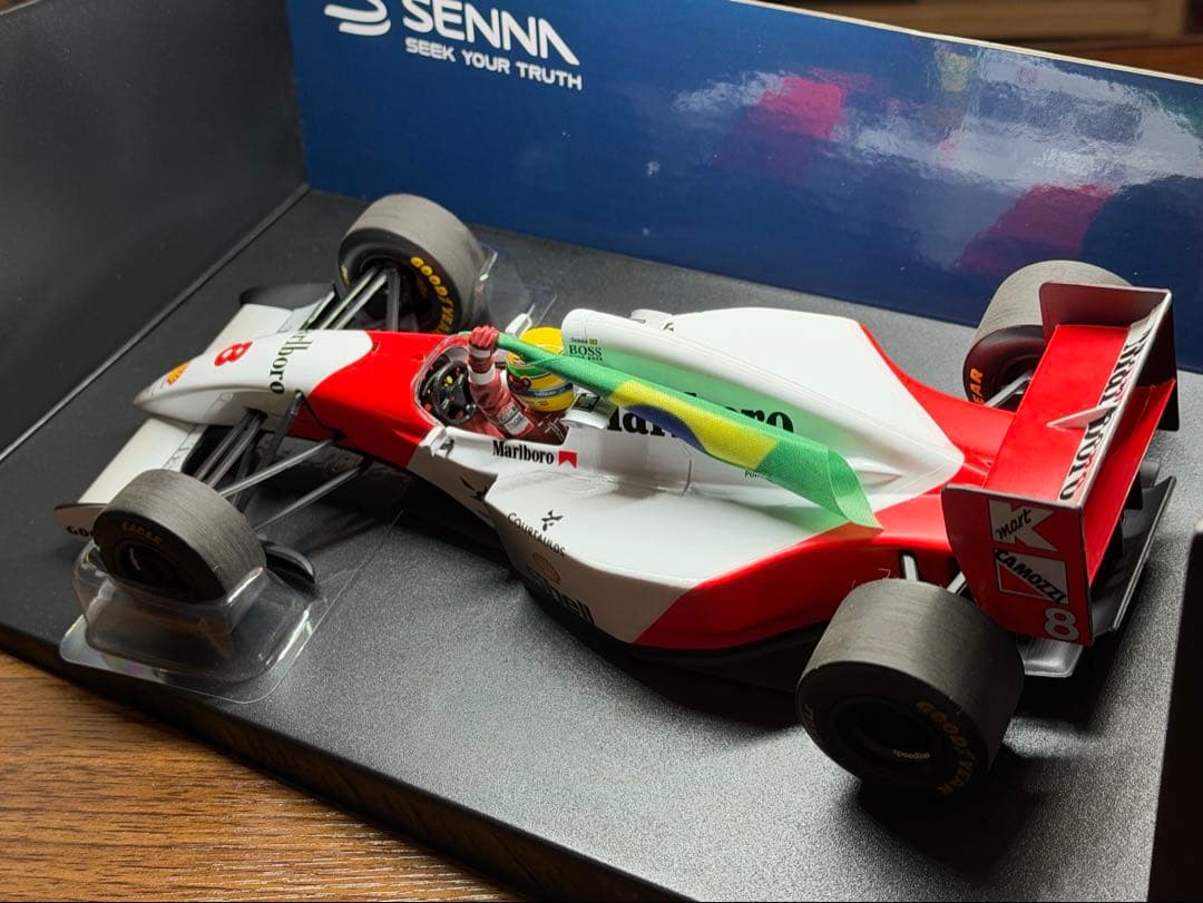 ミニチャンプス 1/18 マクラーレン MP4/8 アイルトン セナ