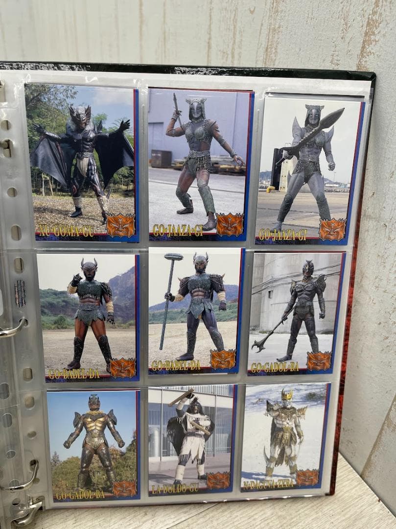 仮面ライダークウガ トレーディングコレクション バインダー カード175枚