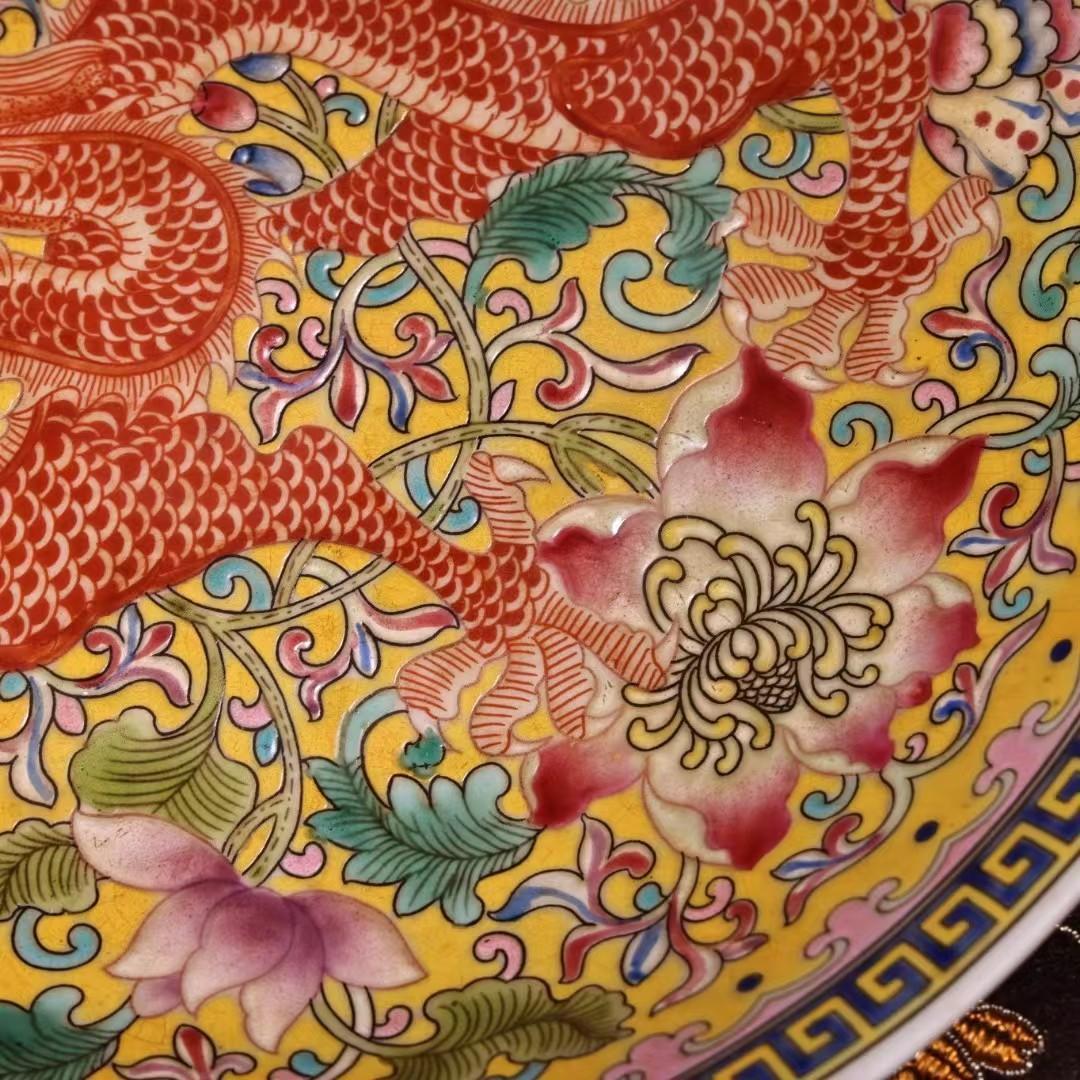 中国古美術・旧蔵粉彩陶磁器中皿・瑞獣龍絵皿・置物・純手描き・漆箱付・文房具・禮品