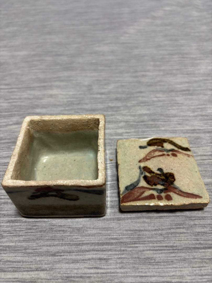 河井寛次郎　真作　双花文陶筥　鑑定済み　共箱　極美品