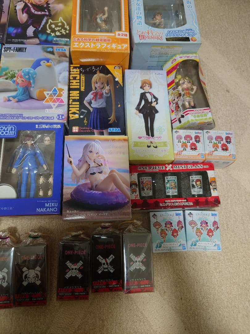 アニメグッズまとめ売り　40点