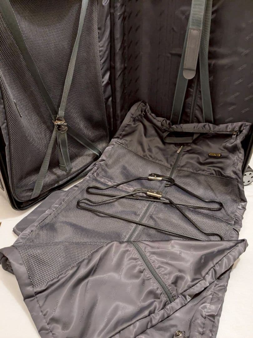 リモワ サルサデラックス 3Suiter ブラック 85L 4輪