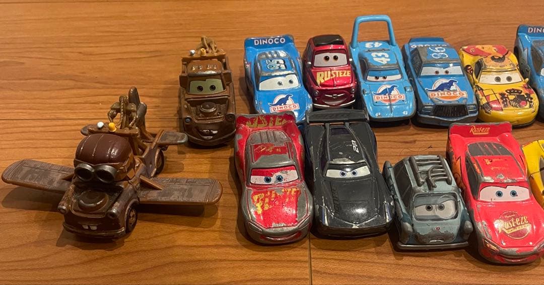 トミカ　カーズ　25個セット