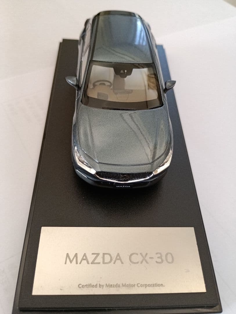 MAZDA CX-30 ミニカー 1/43 ポリメタルグレーメタリック