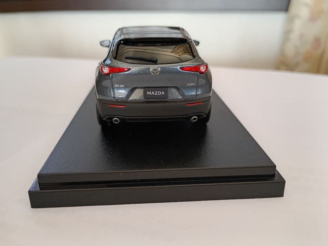 MAZDA CX-30 ミニカー 1/43 ポリメタルグレーメタリック