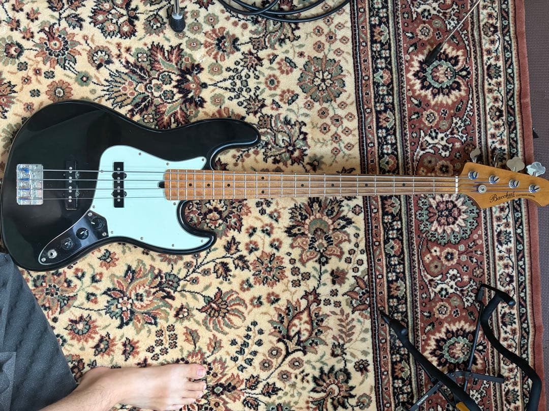 ベース Bacchus JazzBass