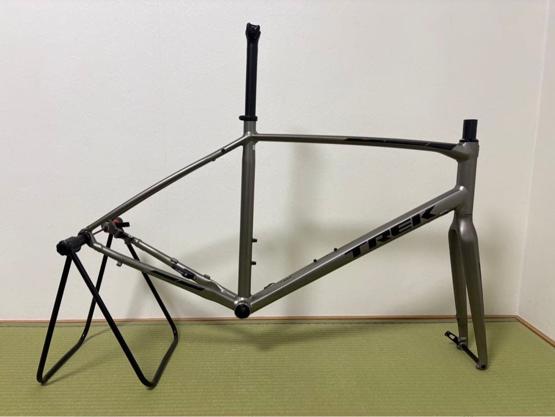 Trek/アルミニウム/クロスバイクフレーム/グレー★FXS4★中古