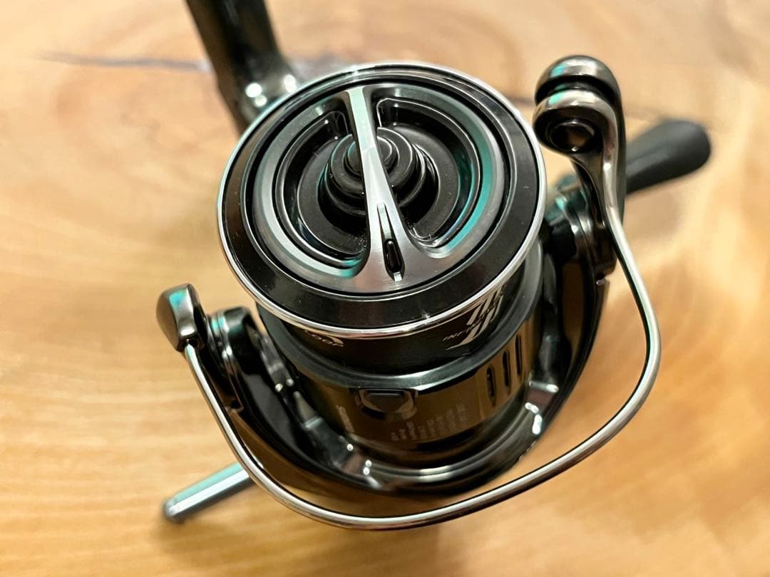 【美品】SHIMANO 22ステラ　C2000SHG MTCWリールスタンド