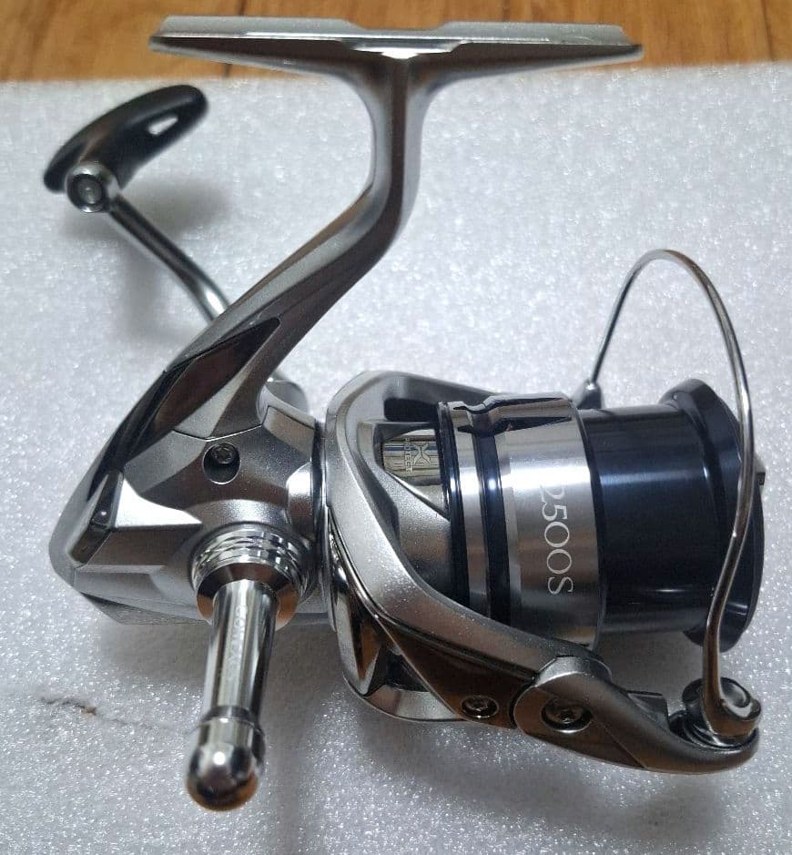 SHIMANOシマノSTRADICストラディック 2500S スピニングリール