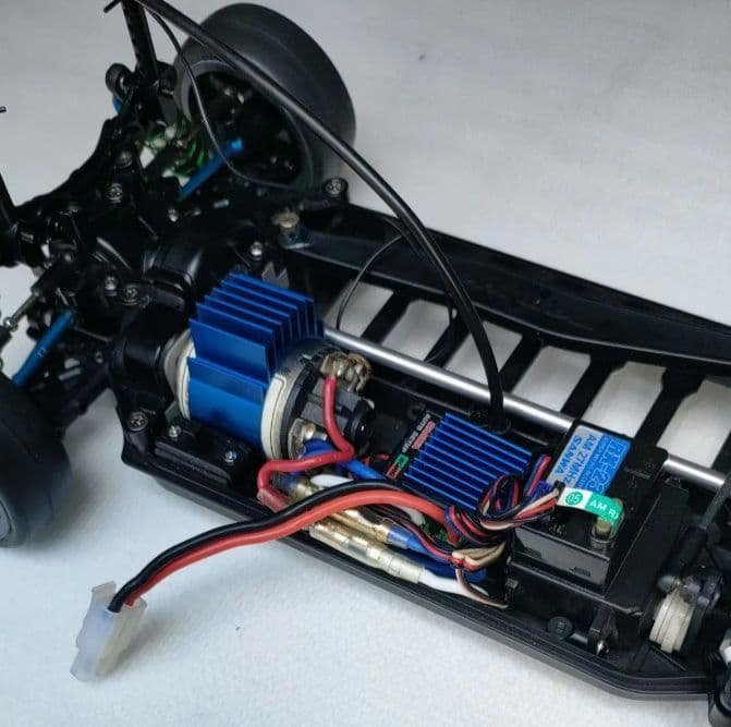 タミヤ1/10 電動RCシャフトドライブ4WD TB03　プロポ、メカ一式セット