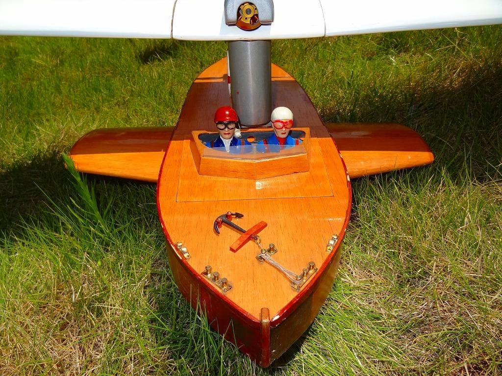 非常に手の込んだ作り　オリジナル飛行艇　ラジコン水上機　スパン1410mm