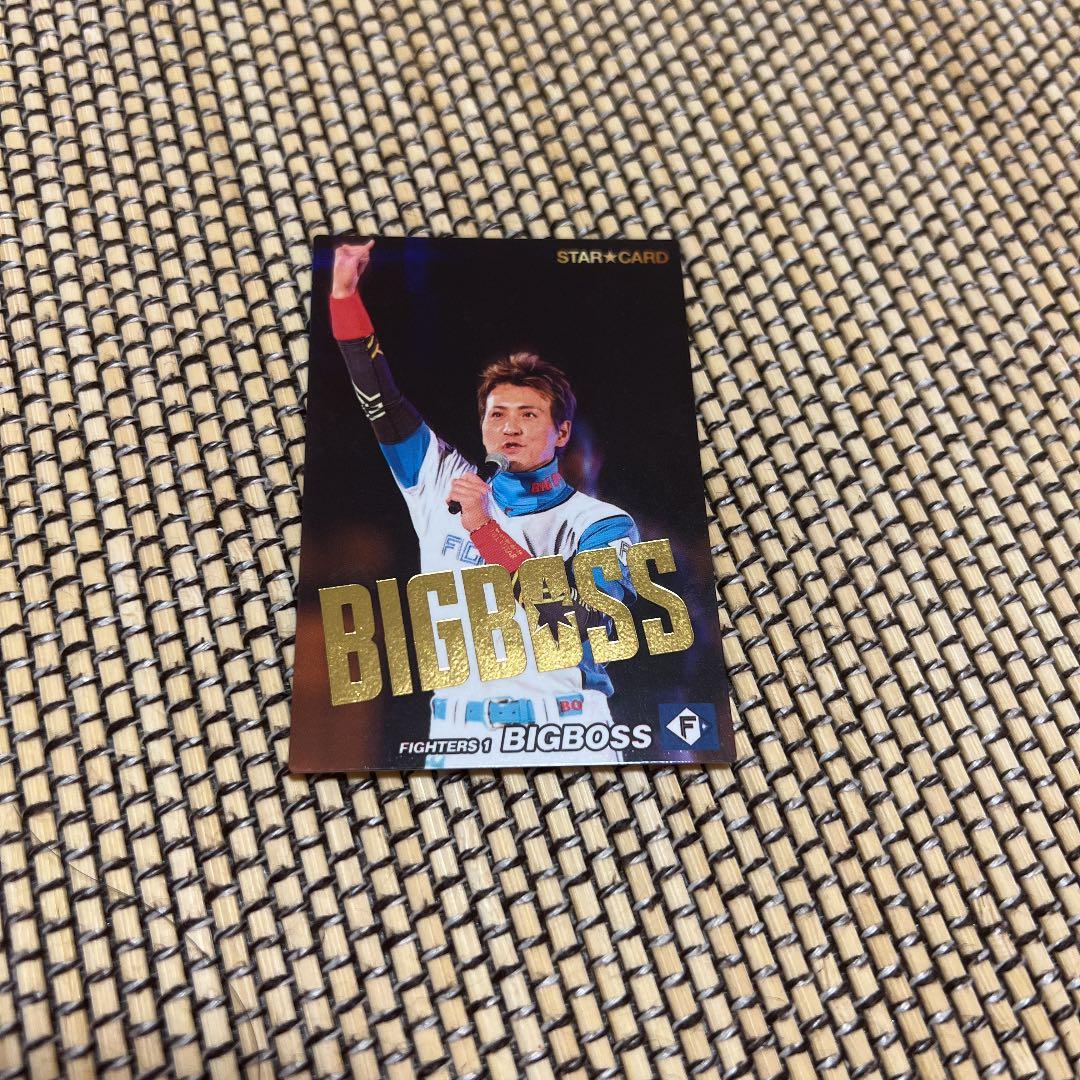BIG BOSSと石井一久と山本由伸のサイン入りカードです。