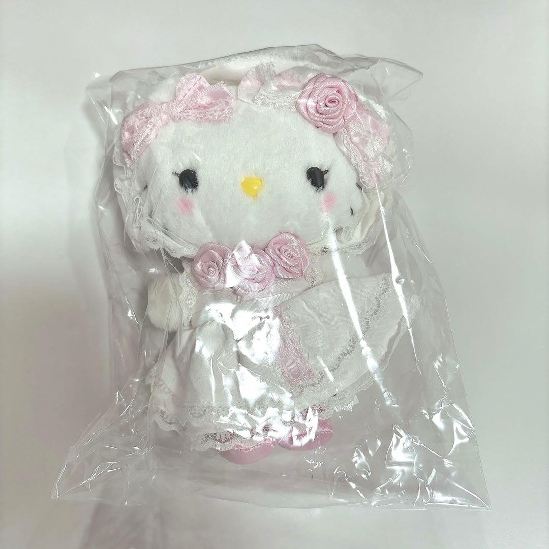 ホワイトフリル　ハローキティ　ぬいぐるみセット