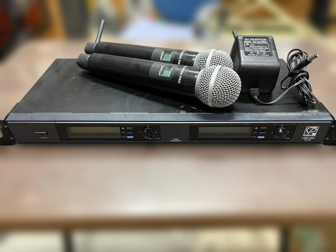 CLASSIC PRO CW802PLUS ワイヤレスマイクシステム