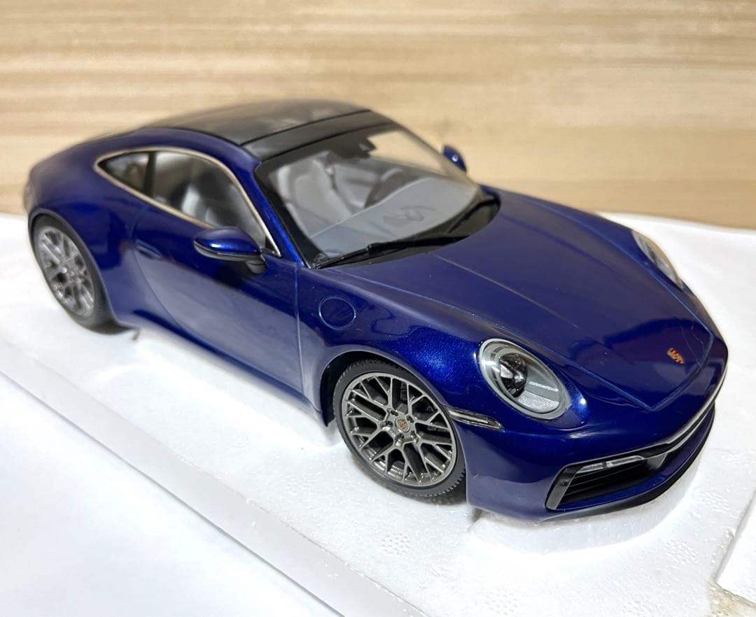 PMA 1/18 ポルシェ 911 992 カレラ 4S 2019 ブルー