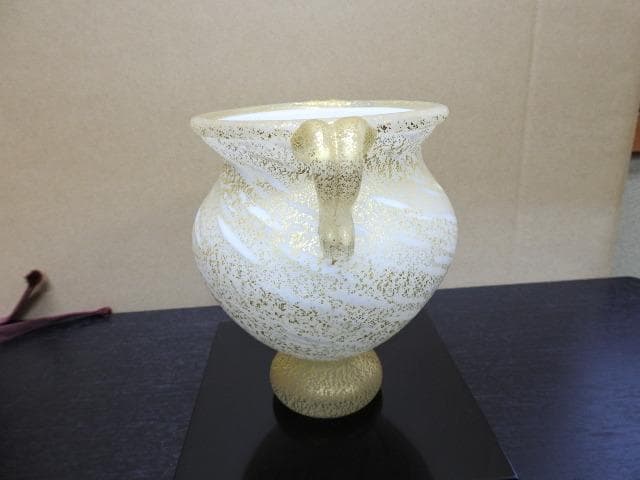 岩田久利「白寿」金彩硝子壺　共箱　MA387