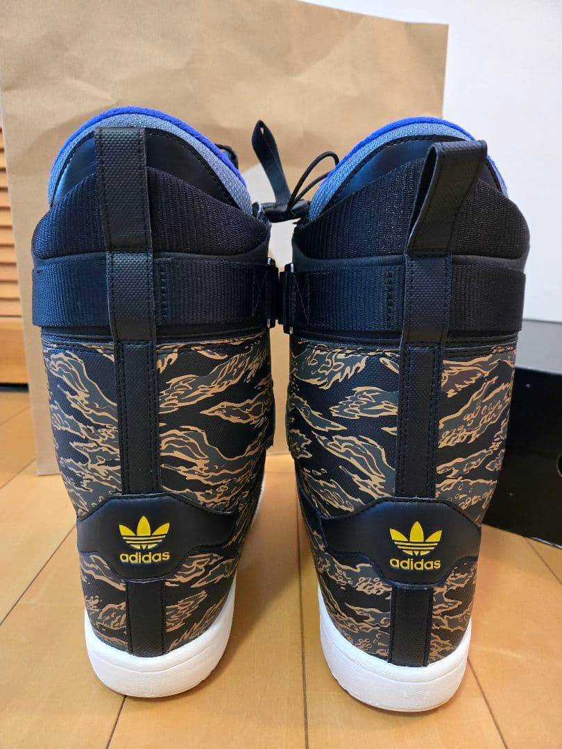 adidas スノーボードブーツ 男性用