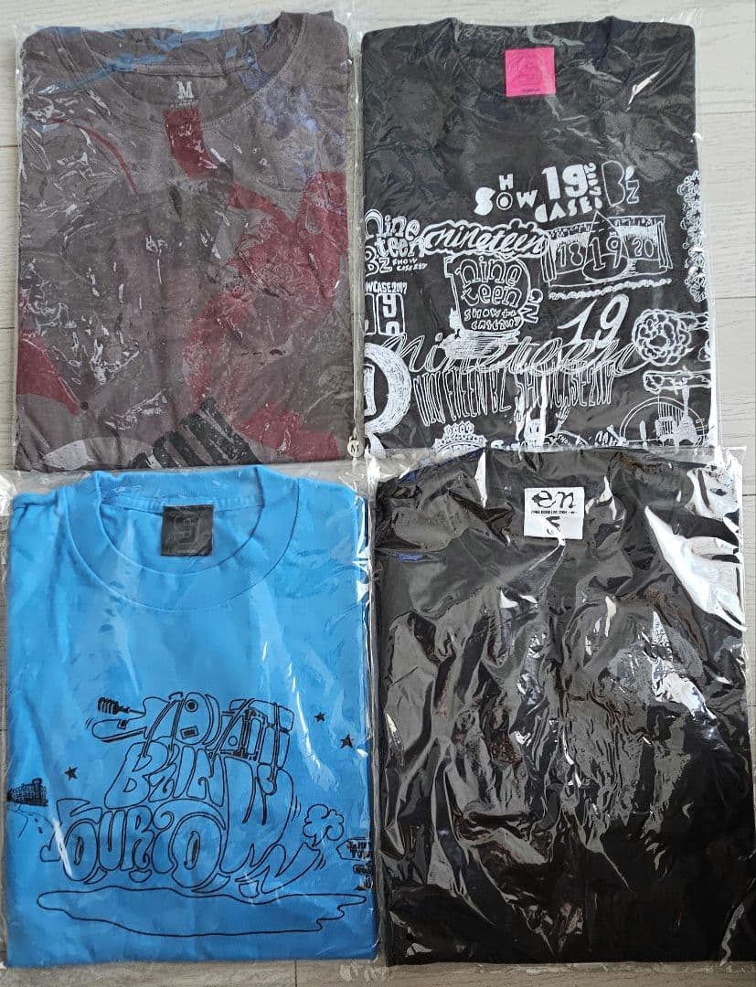B'z ライブTシャツセット（32枚） ※年代不問で。
