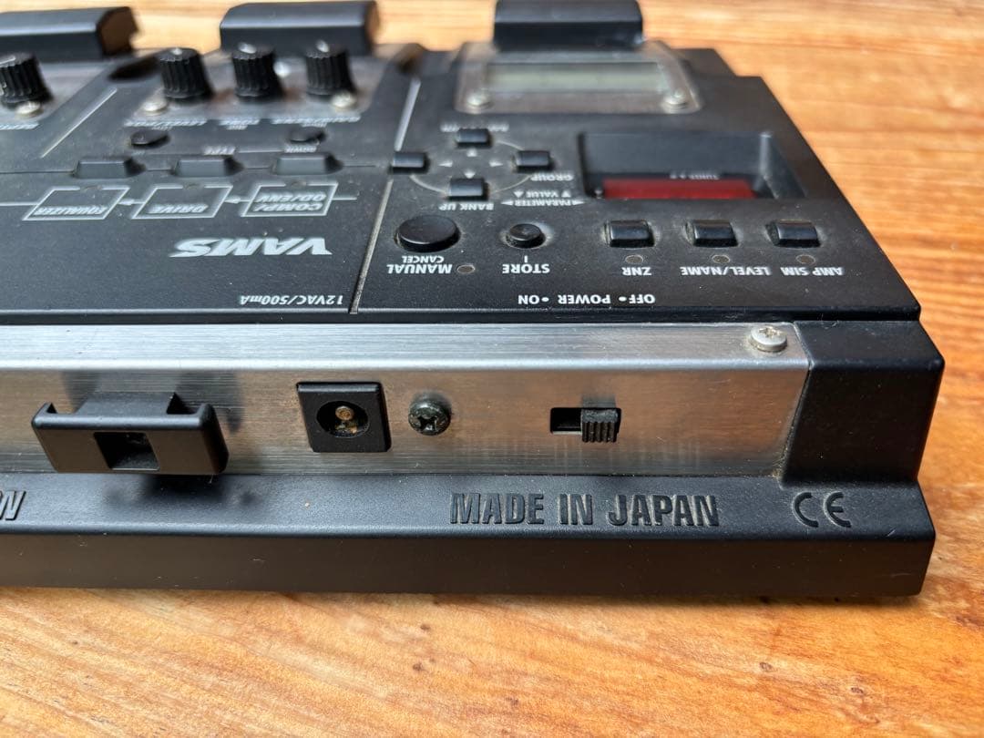 ZOOM GFX-4 ギターエフェクター